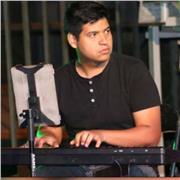 Mi nombre es Marcelo, y soy un pianista con mas de 15 años de experiencia enseñando a alumnos de todas las edades y niveles